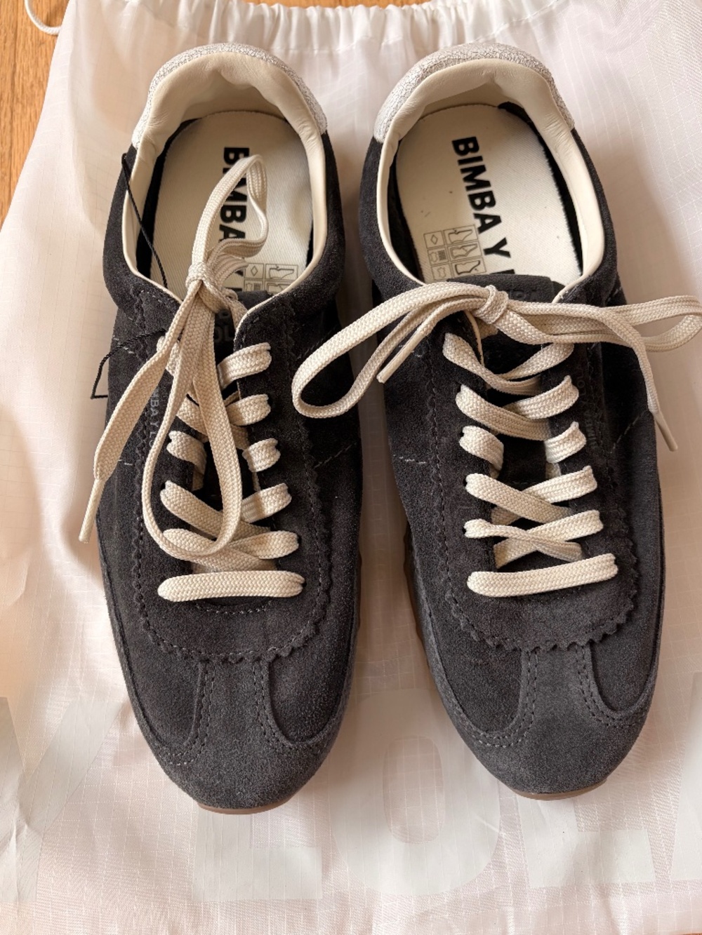 Unworn/new Bimba y Lola Suede Sneakers